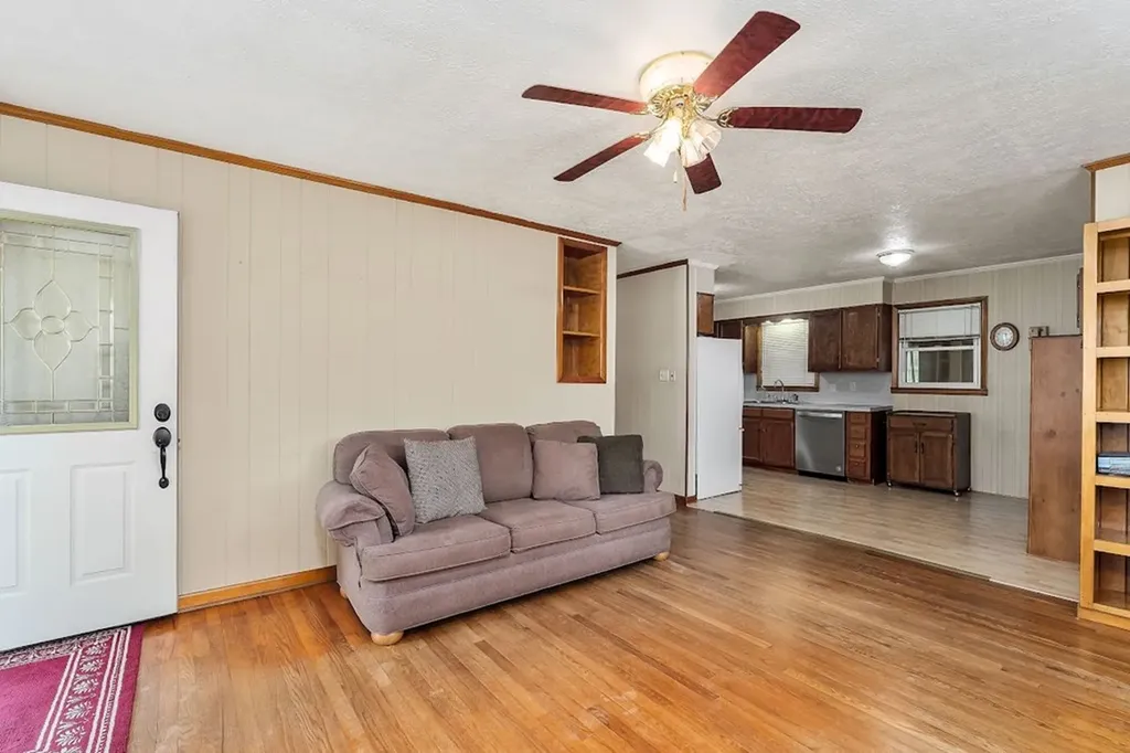 404 Oakley Street Livingston TN 38570