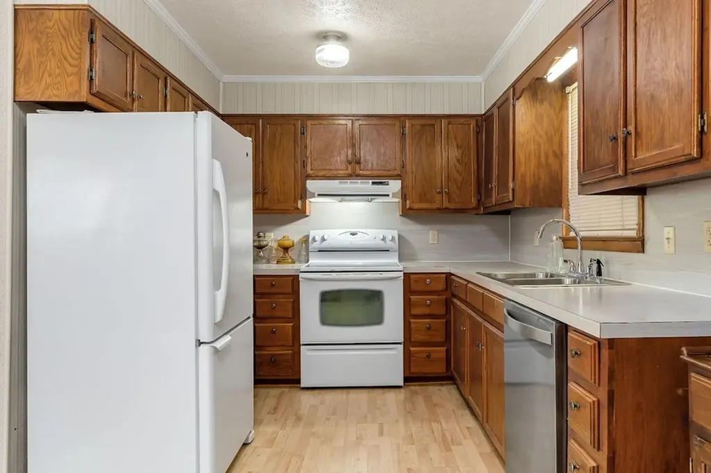 404 Oakley Street Livingston TN 38570