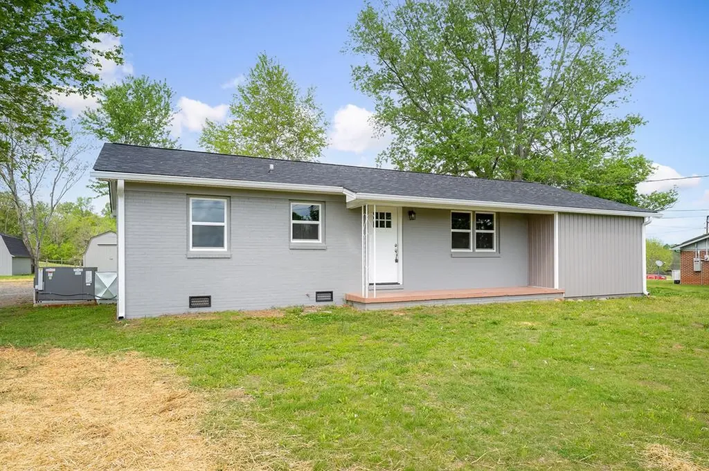 170 Debs Road Sparta TN 38583