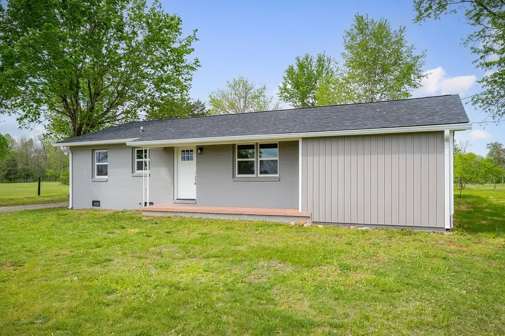 170 Debs Road Sparta TN 38583