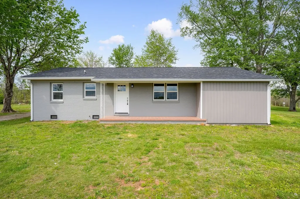 170 Debs Road Sparta TN 38583