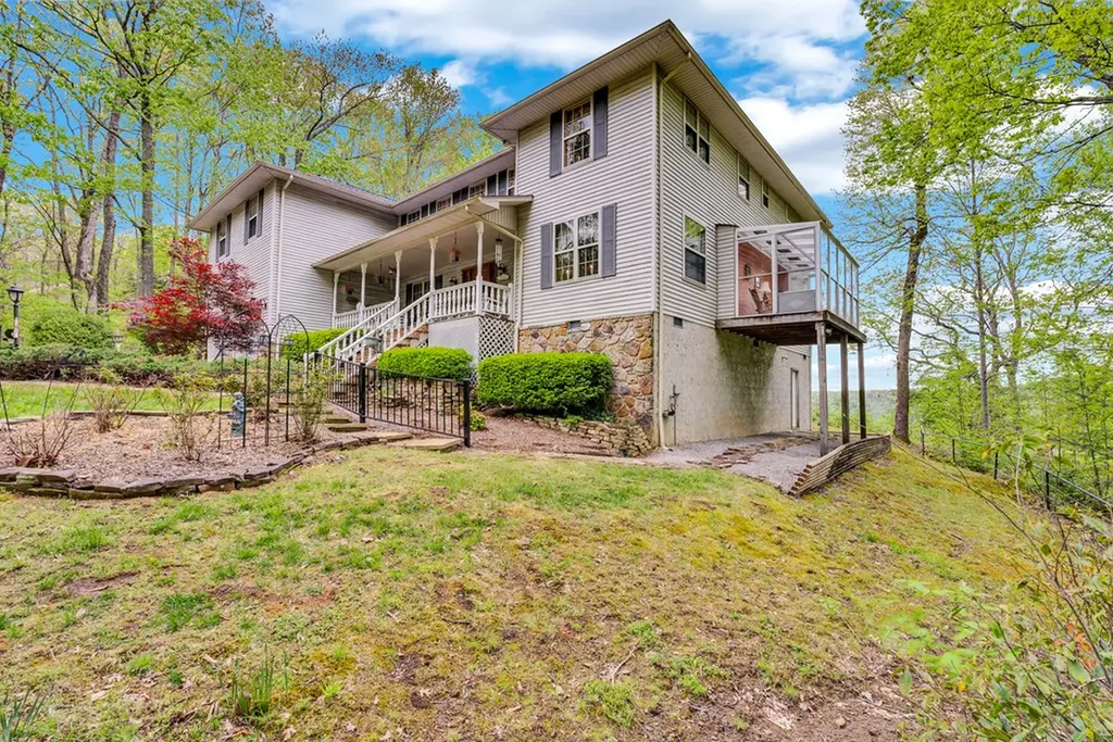 1164 Davidson Drive Monterey TN 38574