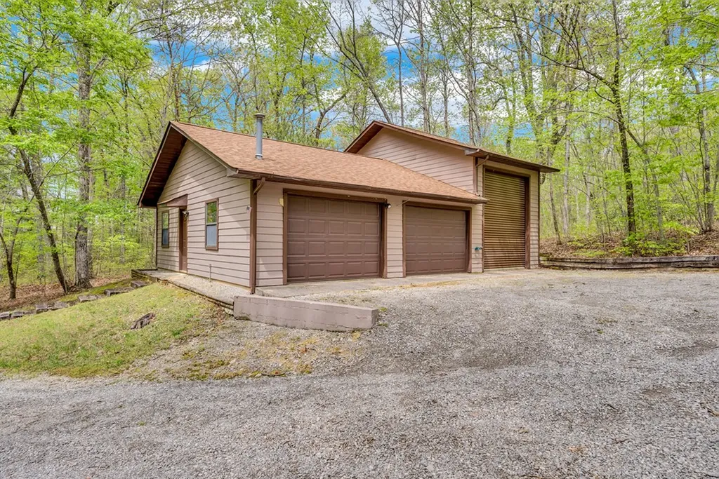 1164 Davidson Drive Monterey TN 38574