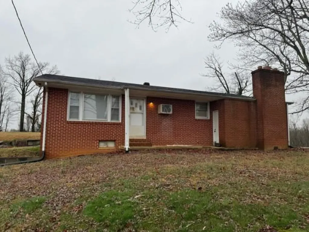 6115 Carrs Chapel Road Silver Point TN 38582