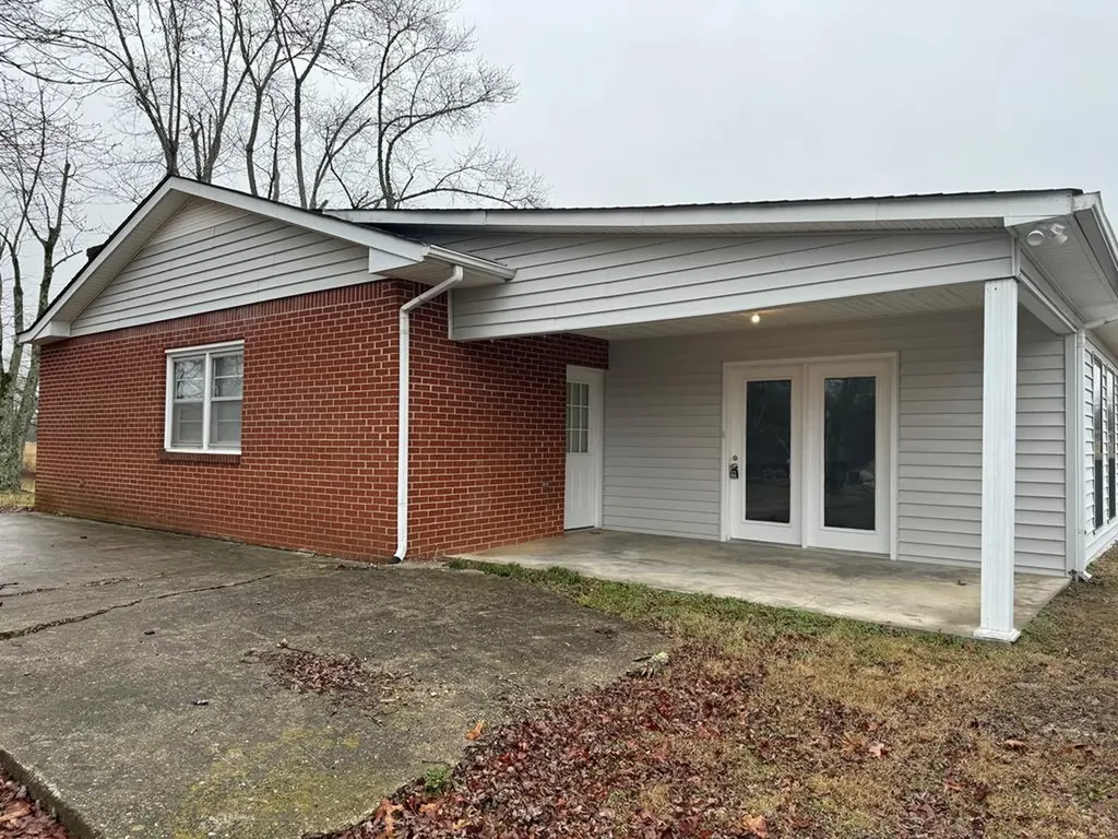 6115 Carrs Chapel Road Silver Point TN 38582