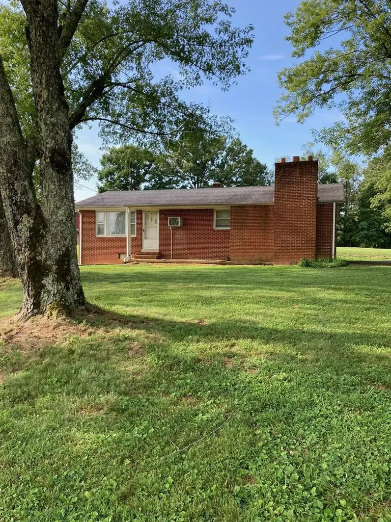 6115 Carrs Chapel Road Silver Point TN 38582