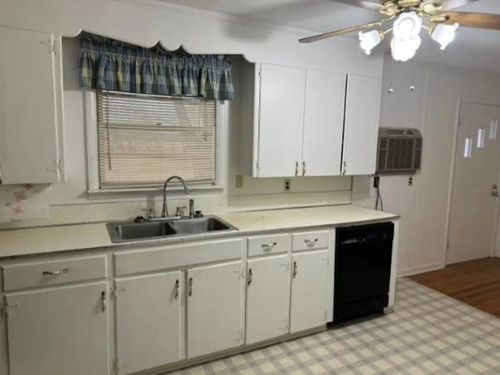 6115 Carrs Chapel Road Silver Point TN 38582