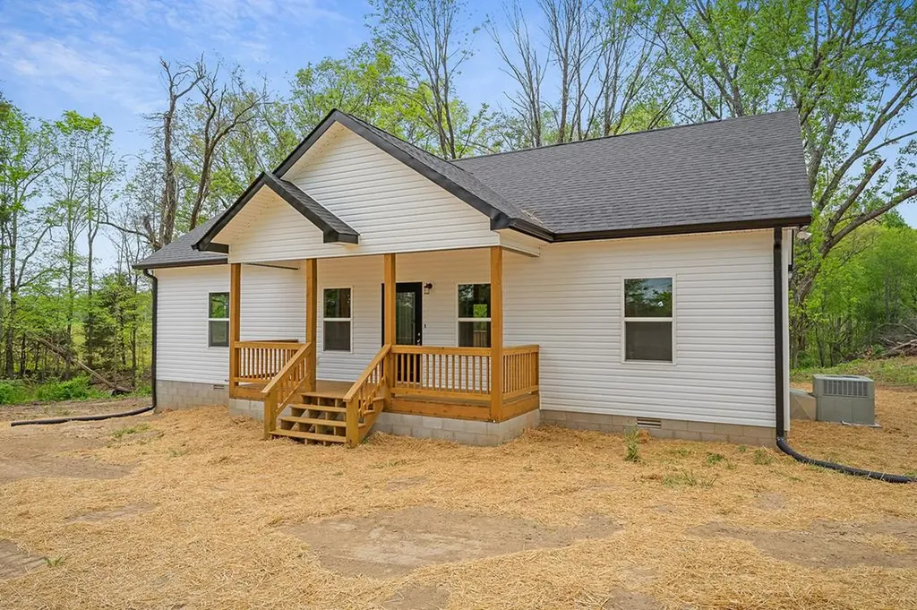 610 Cecil Hale Road Smithville TN 37166