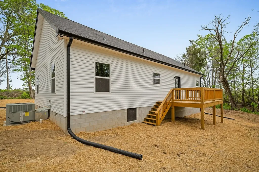 610 Cecil Hale Road Smithville TN 37166