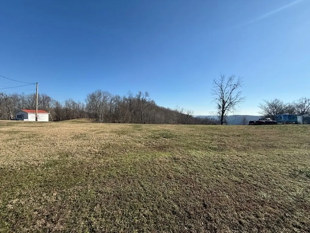 00 Smithville Highway 5.01 Acs Silver Point TN 38582