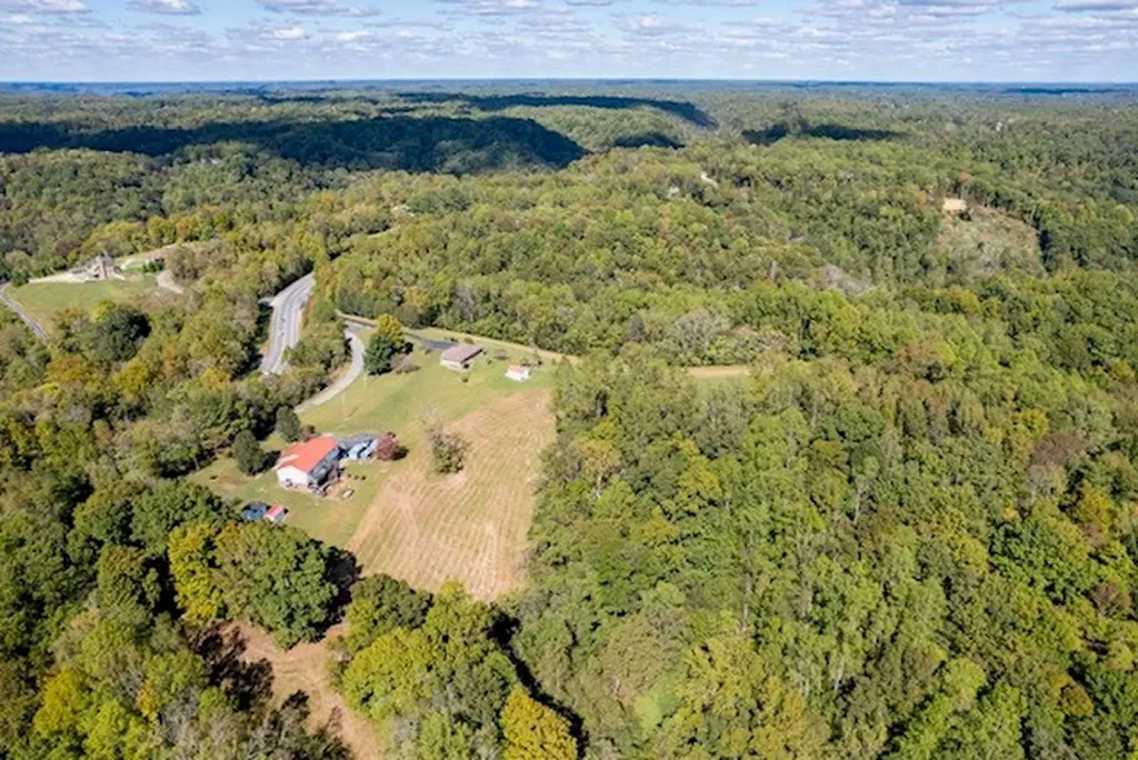 00 Smithville Highway 5.01 Acs Silver Point TN 38582