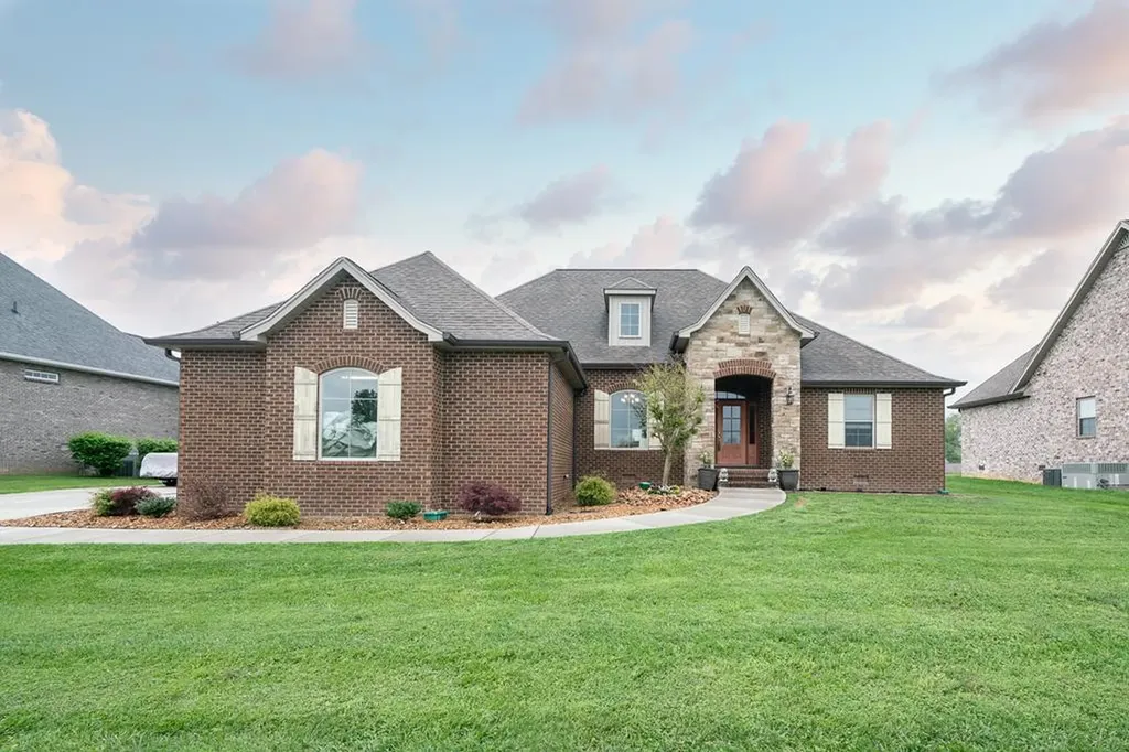 2110 Foster Circle Cookeville TN 38501