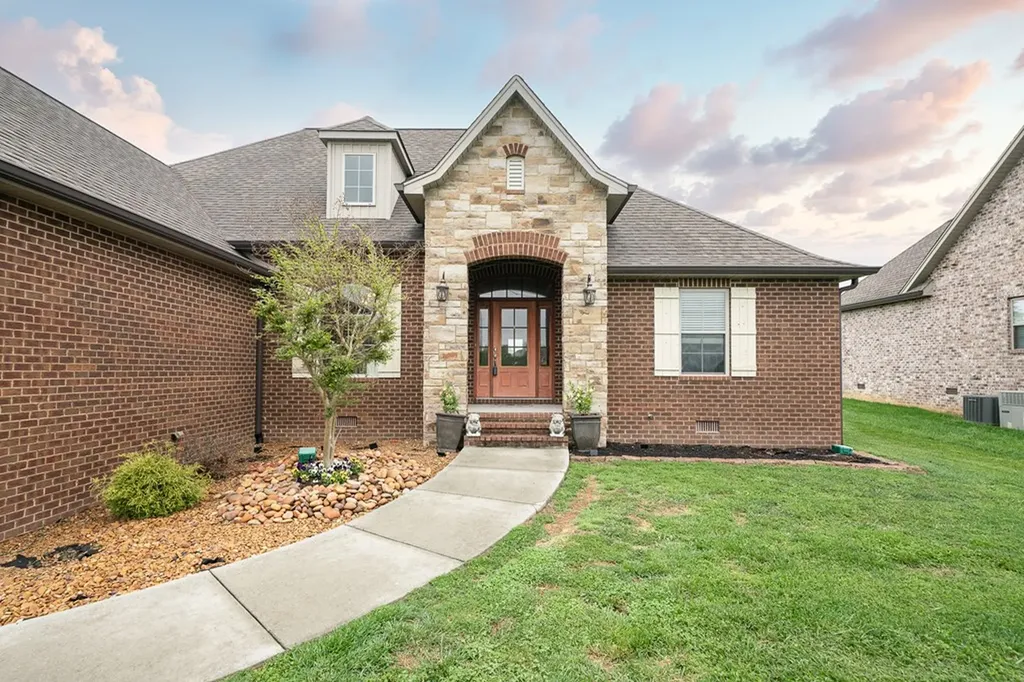 2110 Foster Circle Cookeville TN 38501