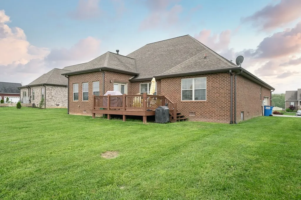 2110 Foster Circle Cookeville TN 38501