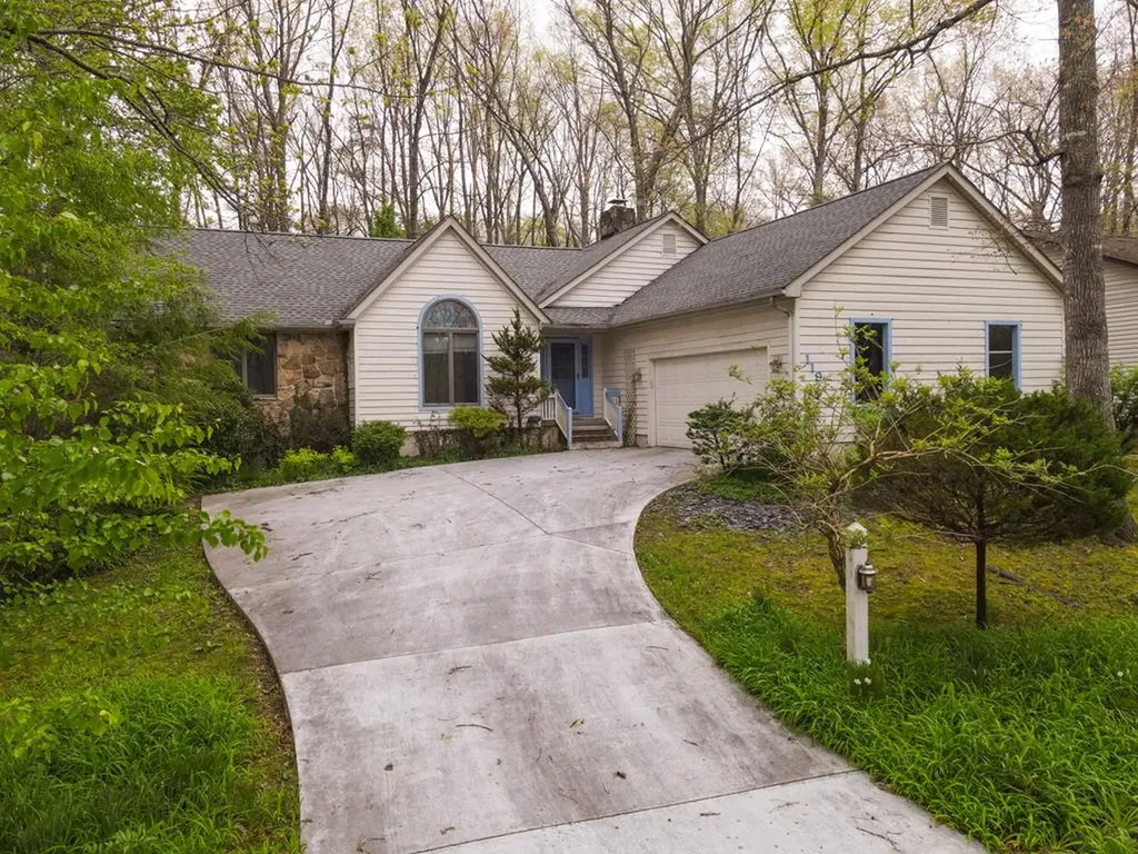 119 Juniper Drive Crossville TN 38558