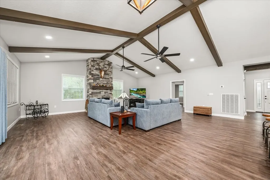 1721 Huckleberry Monterey TN 38574