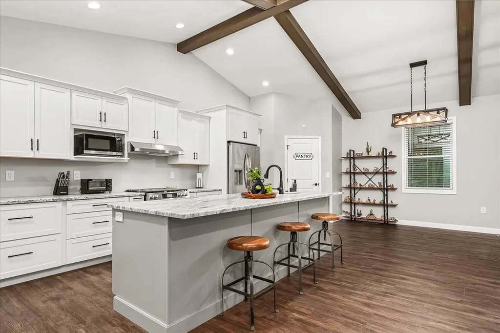 1721 Huckleberry Monterey TN 38574