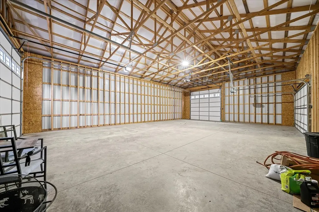 1721 Huckleberry Monterey TN 38574