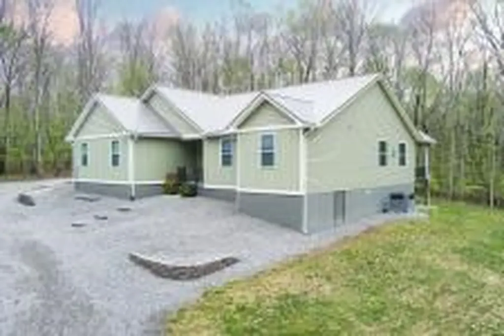 1721 Huckleberry Monterey TN 38574