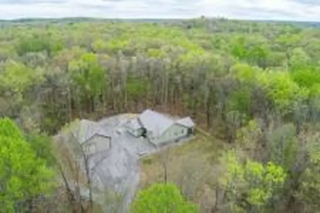 1721 Huckleberry Monterey TN 38574