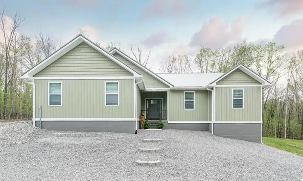 1721 Huckleberry Monterey TN 38574