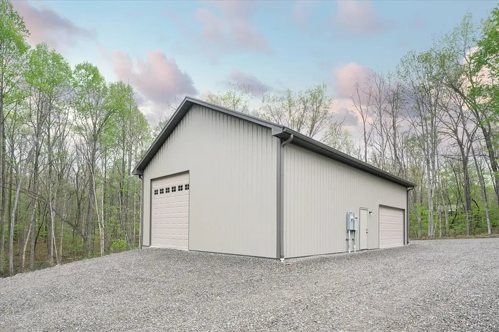 1721 Huckleberry Monterey TN 38574