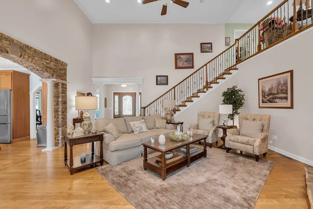 321 Clinchfield Drive Monterey TN 38574