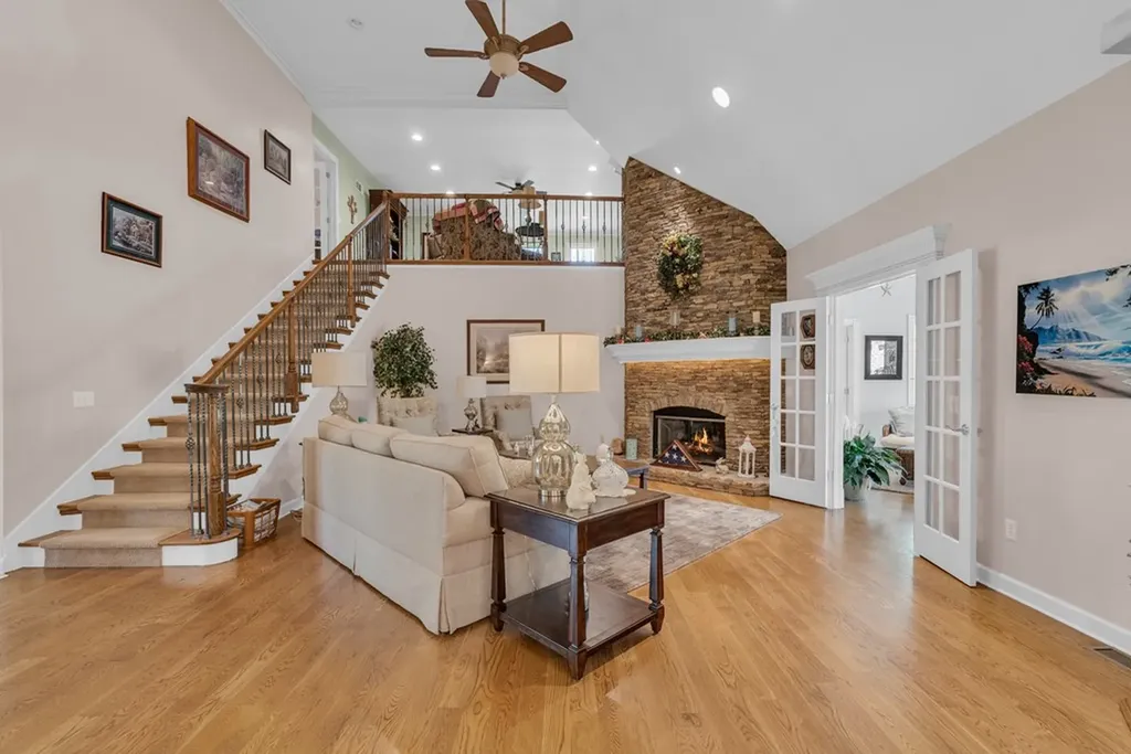 321 Clinchfield Drive Monterey TN 38574