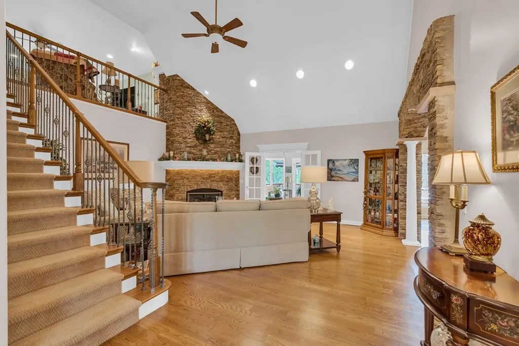 321 Clinchfield Drive Monterey TN 38574