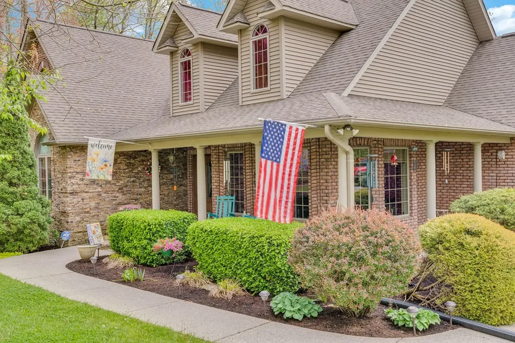 321 Clinchfield Drive Monterey TN 38574