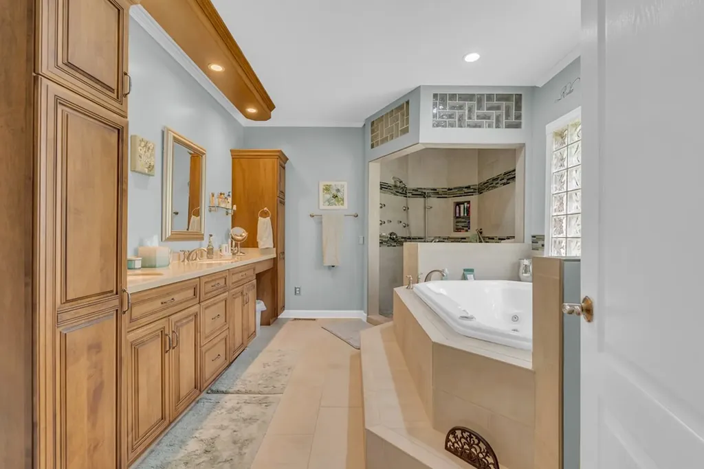 321 Clinchfield Drive Monterey TN 38574