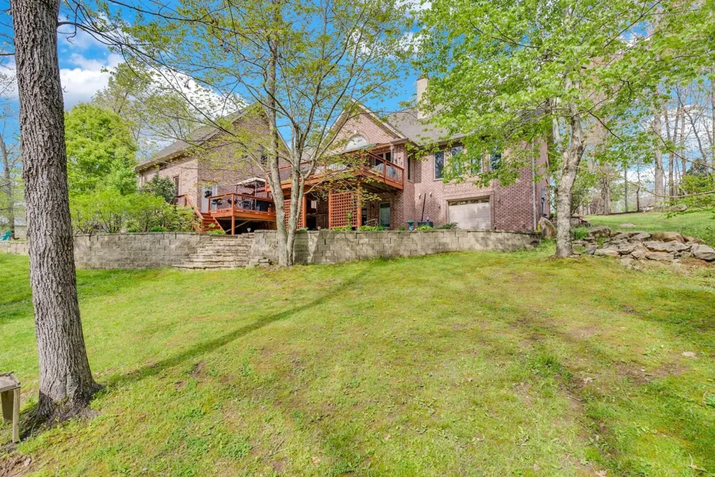 321 Clinchfield Drive Monterey TN 38574