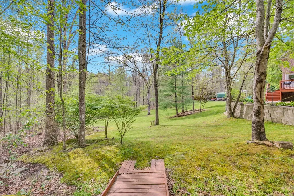 321 Clinchfield Drive Monterey TN 38574