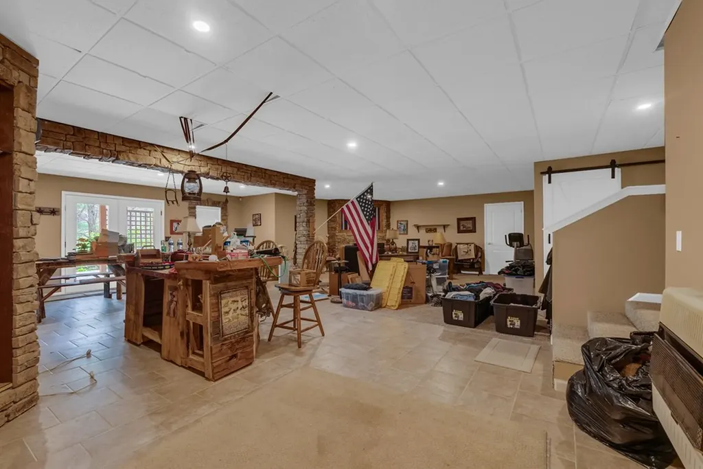 321 Clinchfield Drive Monterey TN 38574