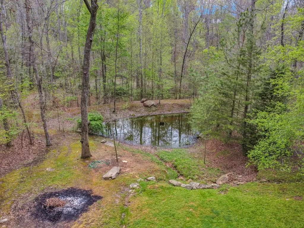 321 Clinchfield Drive Monterey TN 38574