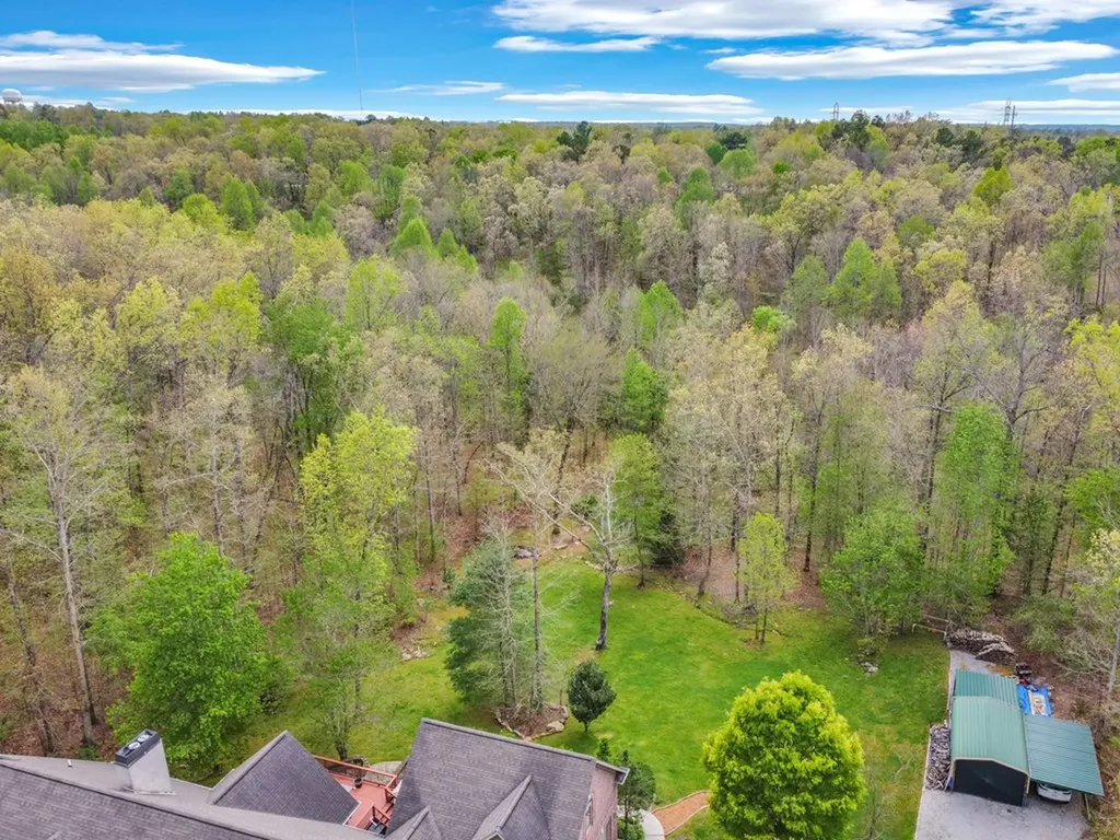 321 Clinchfield Drive Monterey TN 38574