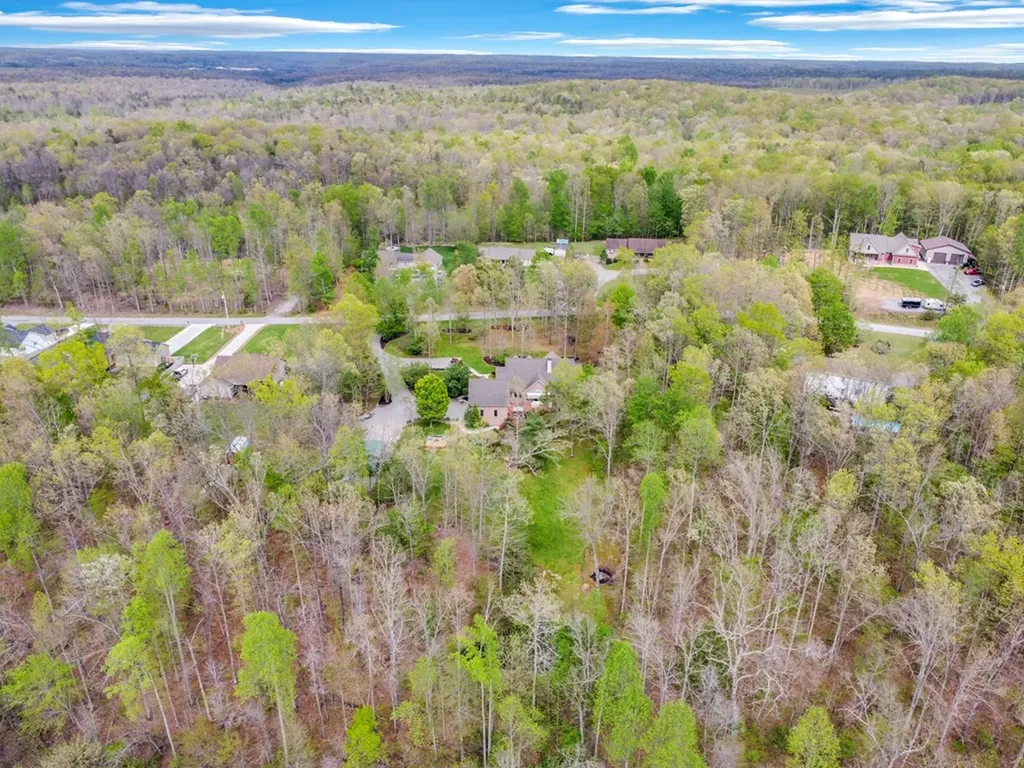 321 Clinchfield Drive Monterey TN 38574