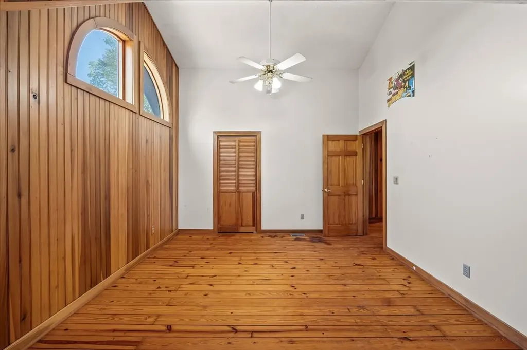 117 Falcon Drive Byrdstown TN 38549