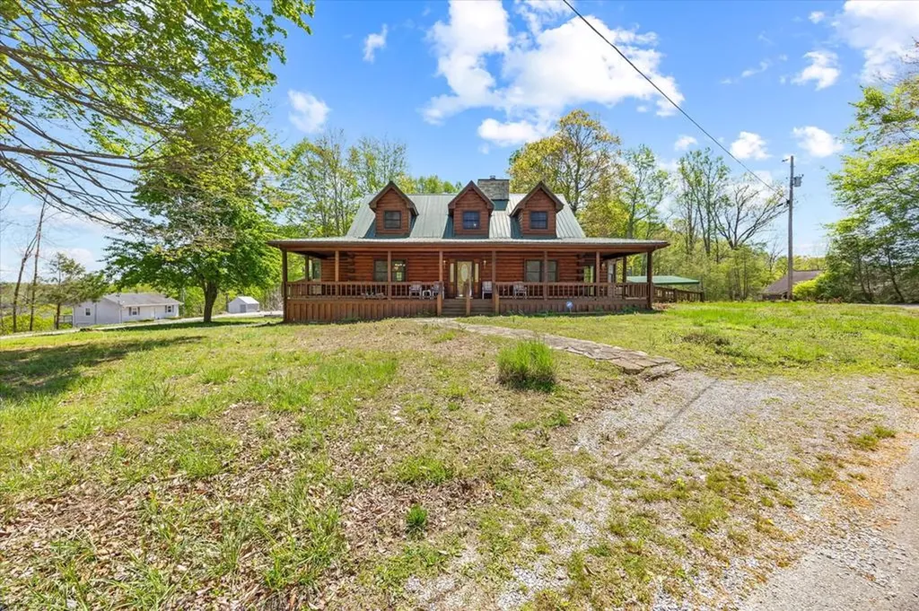 117 Falcon Drive Byrdstown TN 38549