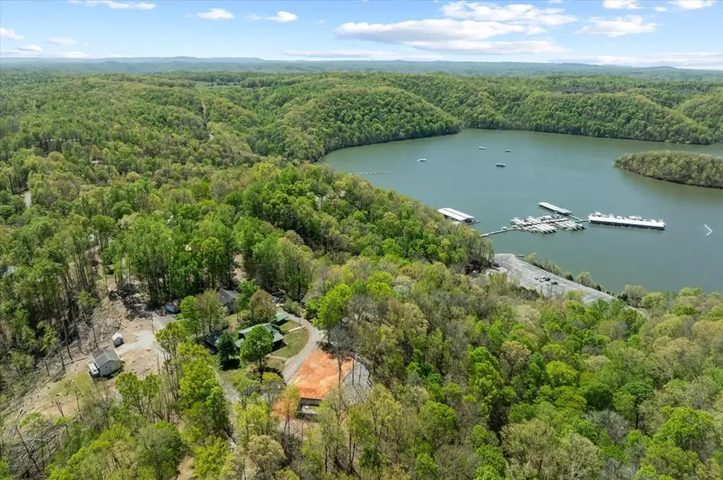 117 Falcon Drive Byrdstown TN 38549