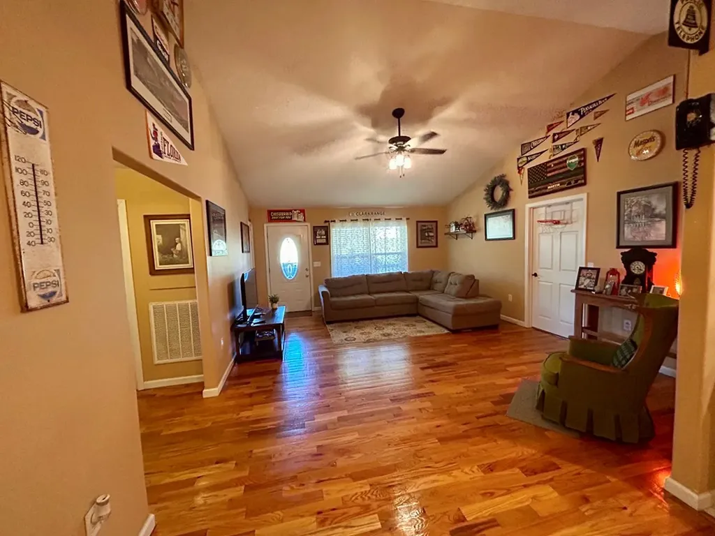 129 Kendra Road Clarkrange TN 38553