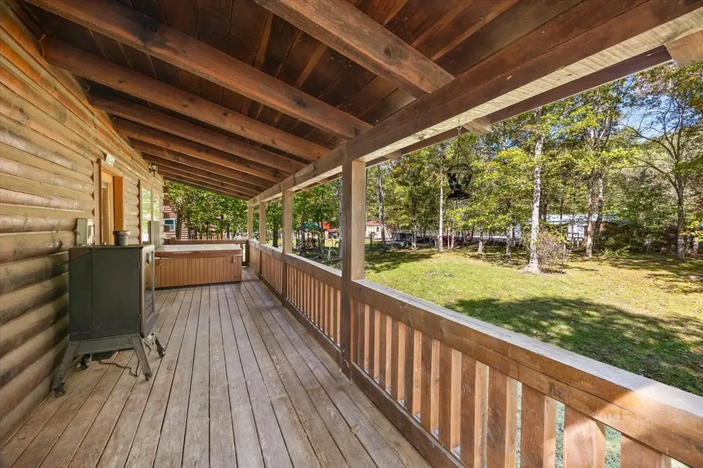 103 Hundred Oaks Loop Jamestown TN 38556