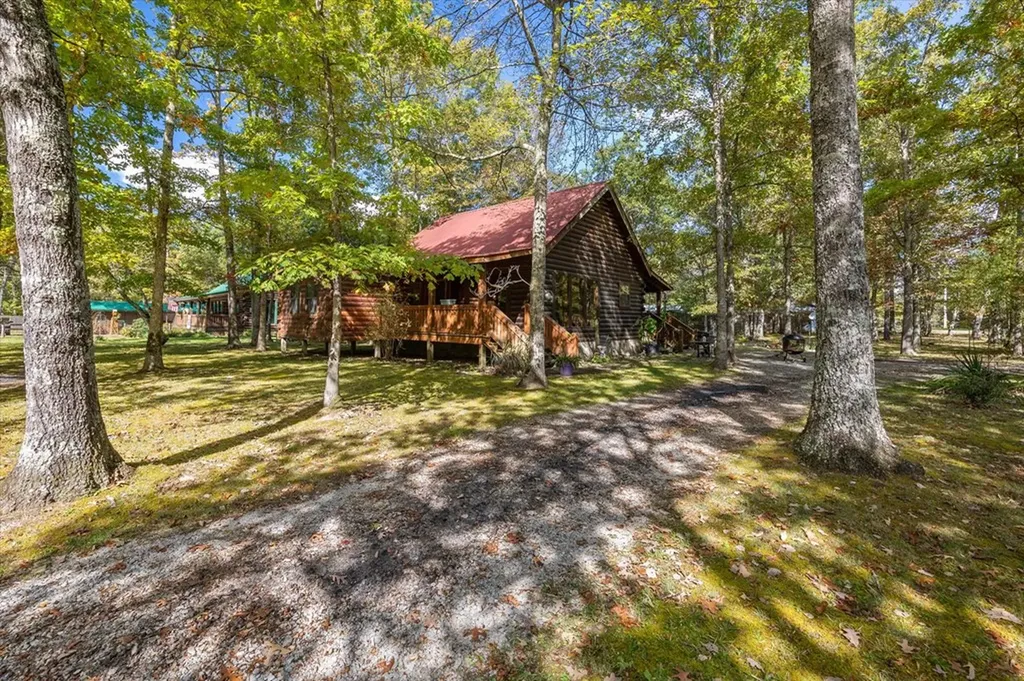 103 Hundred Oaks Loop Jamestown TN 38556