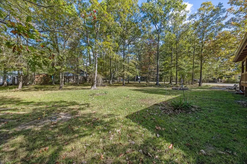 103 Hundred Oaks Loop Jamestown TN 38556