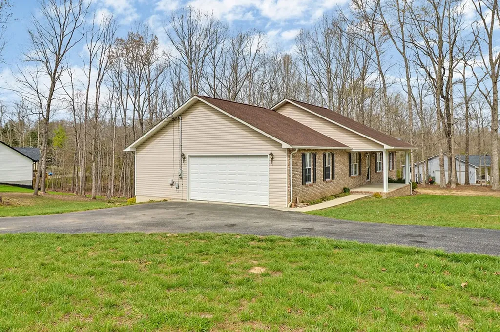 1150 Lincolnshire Drive Crossville TN 38555