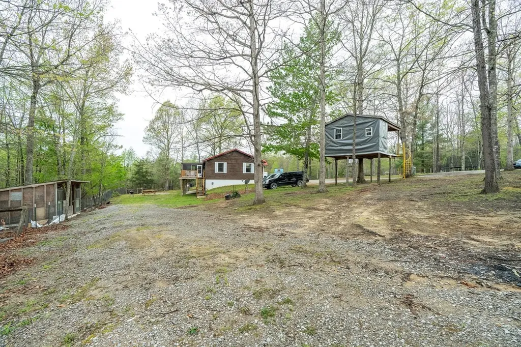 2338 Mountain Creek Road Crossville TN 38572