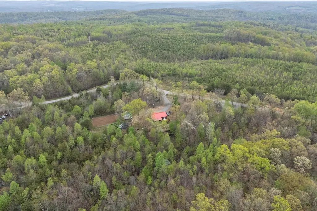 2338 Mountain Creek Road Crossville TN 38572