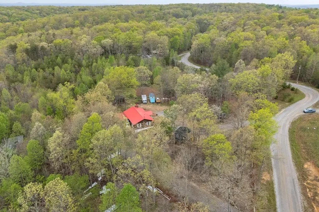 2338 Mountain Creek Road Crossville TN 38572