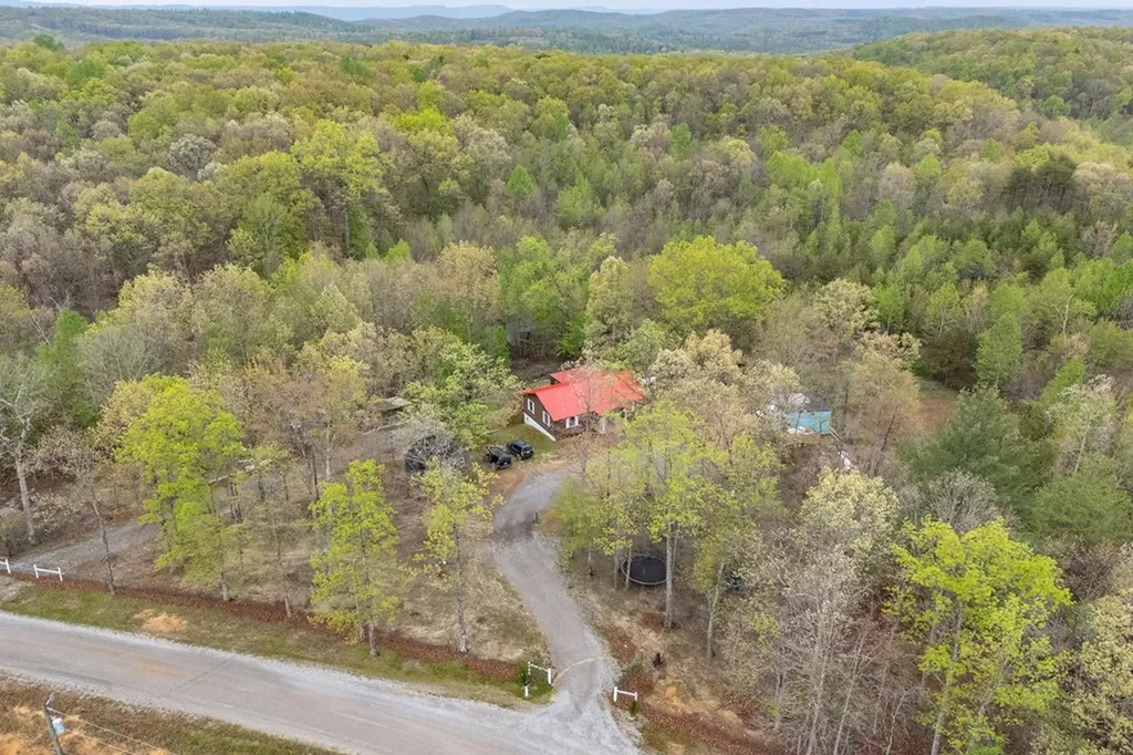 2338 Mountain Creek Road Crossville TN 38572