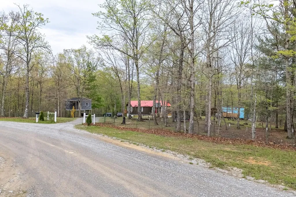 2338 Mountain Creek Road Crossville TN 38572